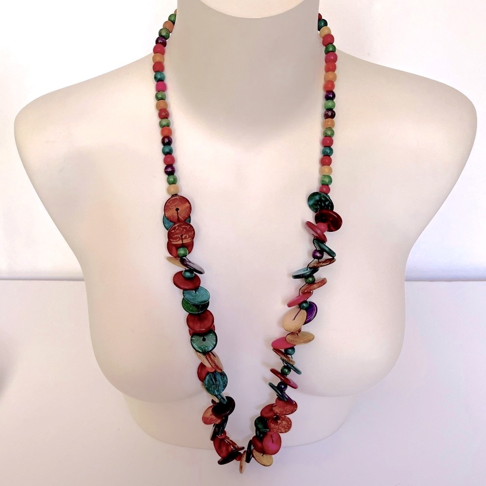 2 x $20‼️ Bohemian Wooden Necklace, Multicoloured Buttons, Hand made - Picture 4 of 5